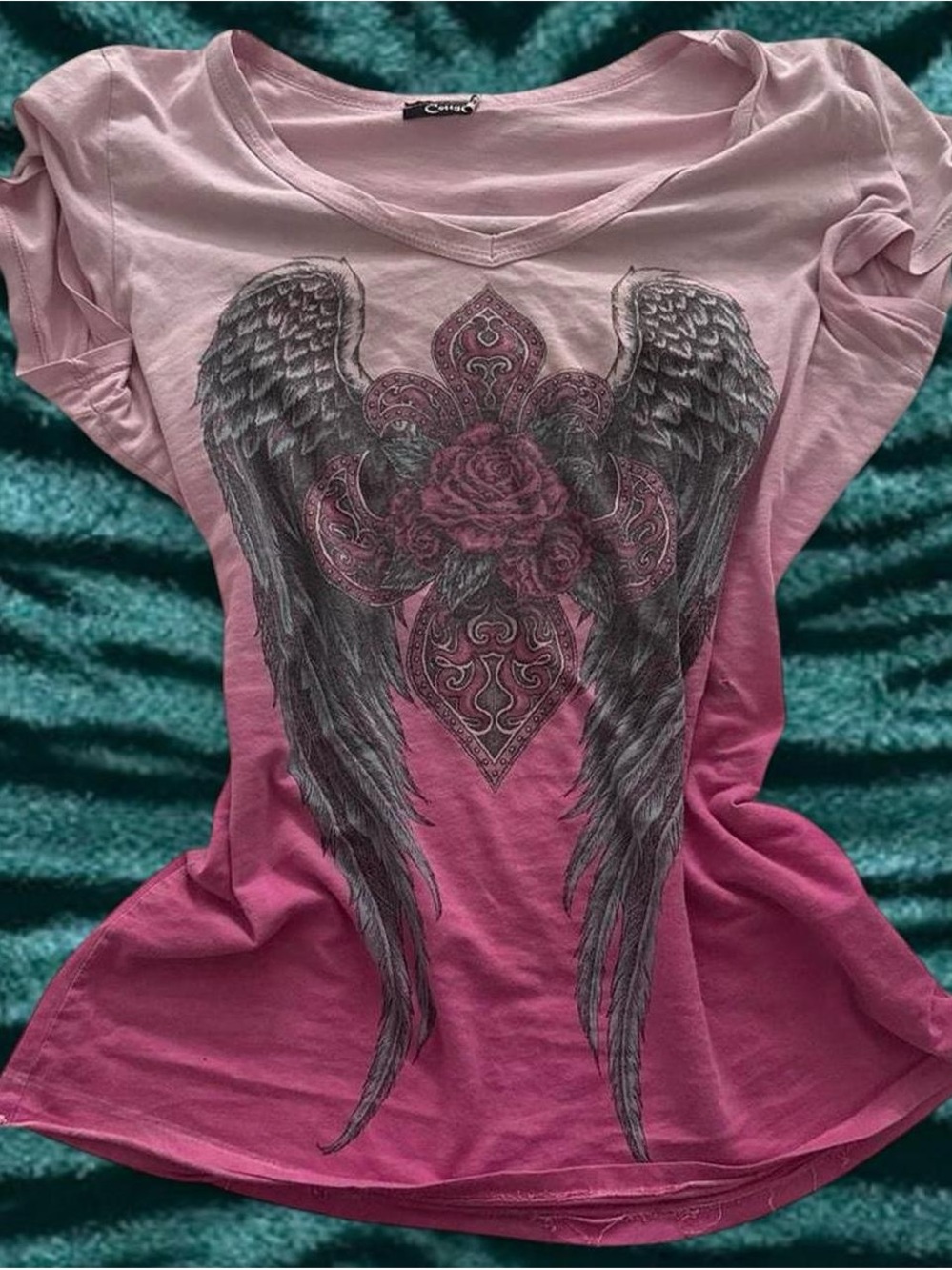 cottyon ombré pink and blue short sleeve shirt with angel wing fleur delis rose